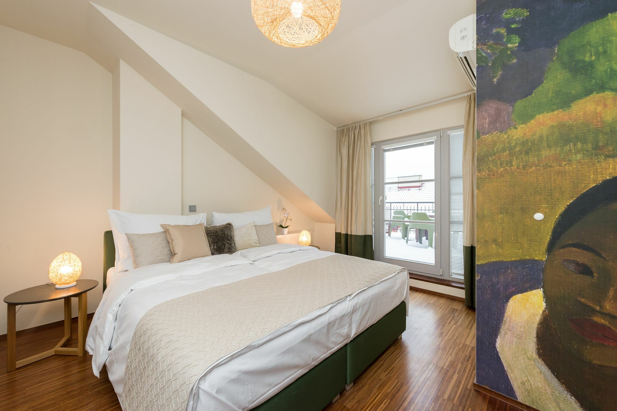 Empirent River Apartment