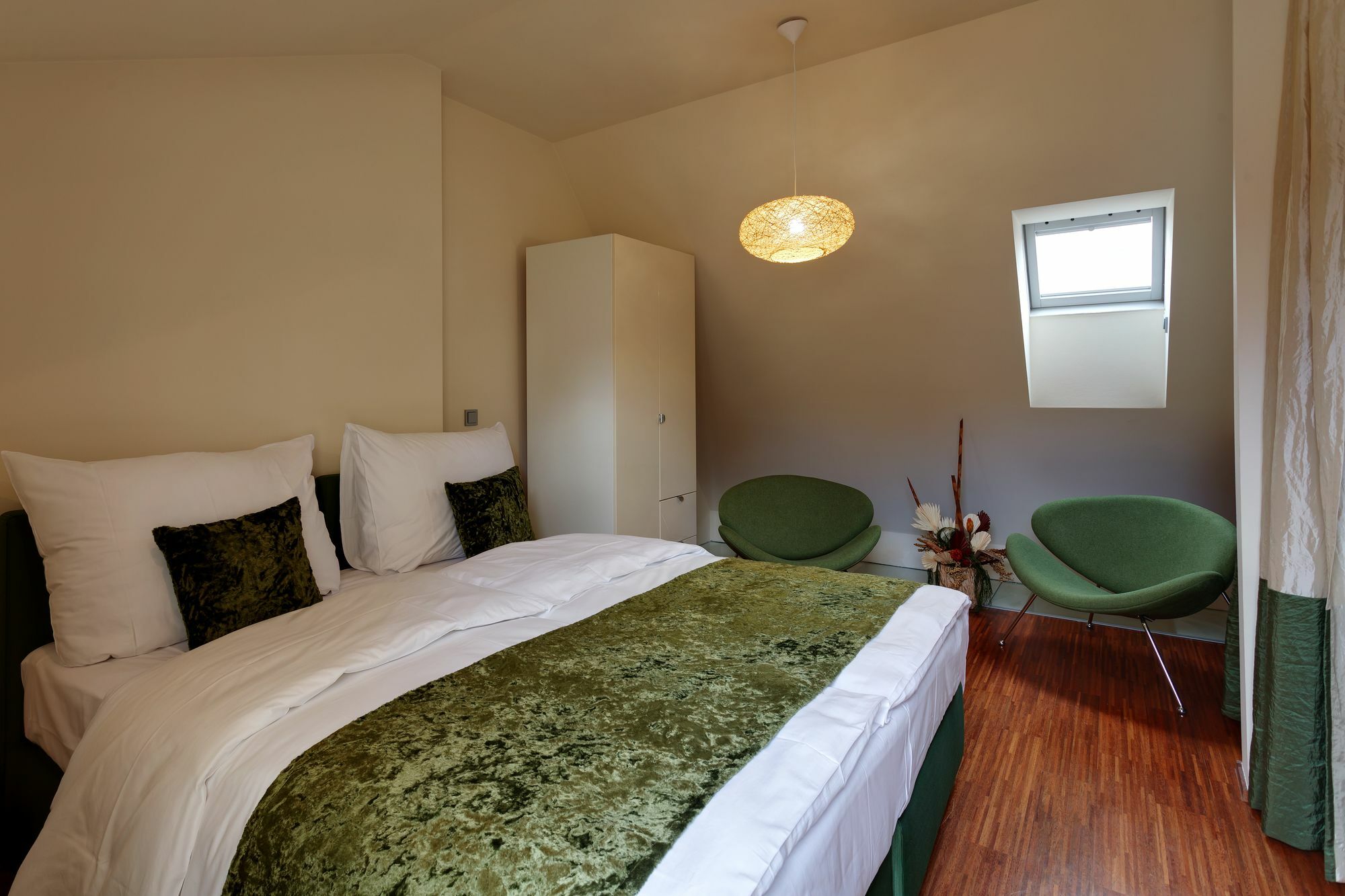 Empirent River Apartment *