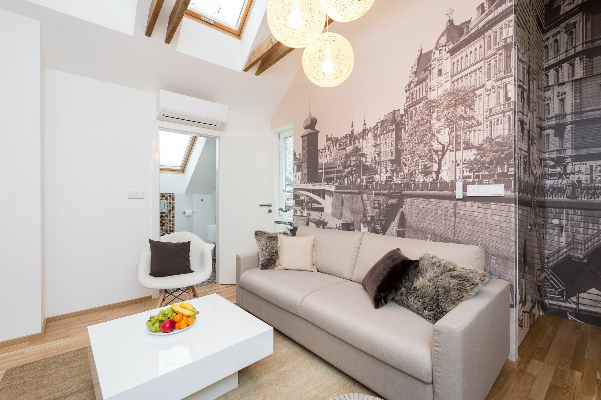 Empirent River Apartment
